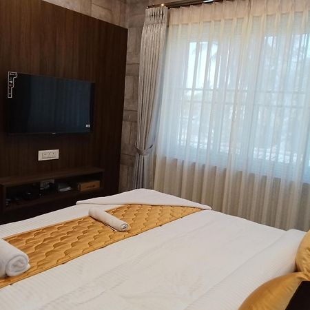 Golden Residency Hotel Kushalnagar Exterior photo