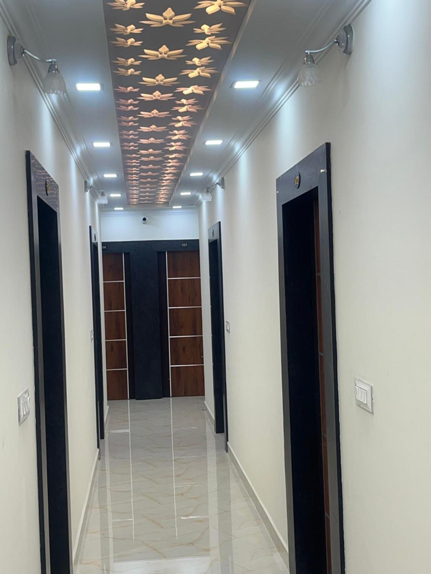 Golden Residency Hotel Kushalnagar Exterior photo